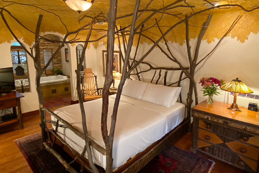Autumn Arbor Room