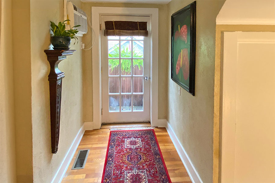Summer Safari Room's entrance